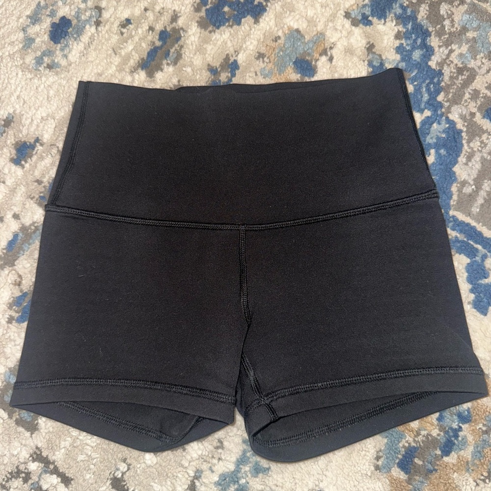 BLACK IVIVVA BY LULULEMON KIDS SHORTS